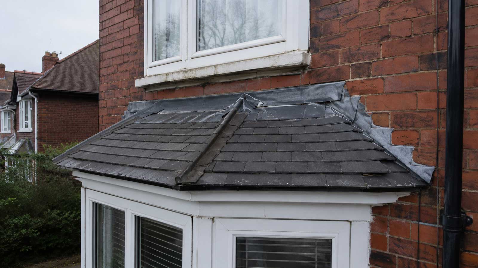 Roofing detail relevant to bay window roof repairs in stockport